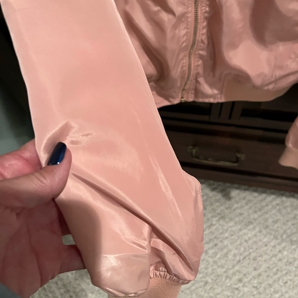 Wet seal 100% polyester jacket size small color; blush - Picture 3 of 3